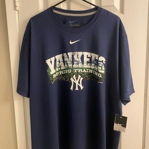 NIKE deadstock New York Yankees Spring Training MLB tee